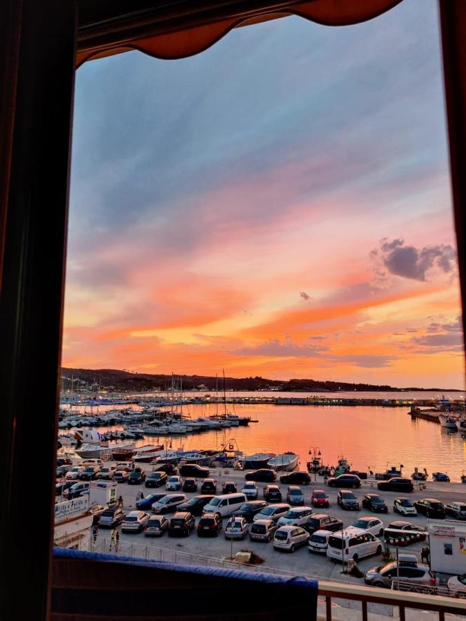 Tagliamento & Molo Apartment Vieste Bagian luar foto