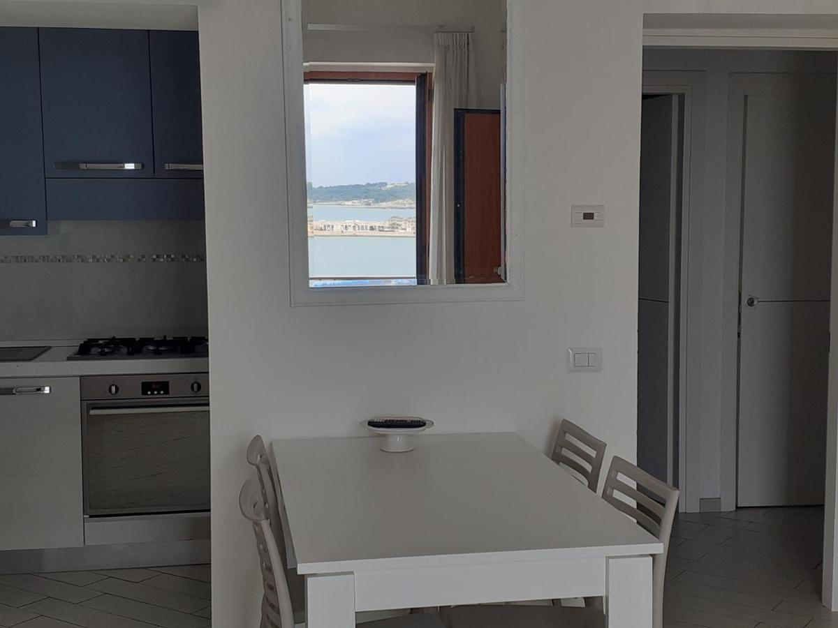 Tagliamento & Molo Apartment Vieste Bagian luar foto