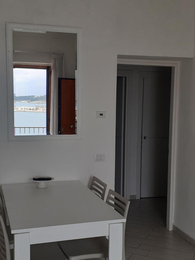 Tagliamento & Molo Apartment Vieste Bagian luar foto